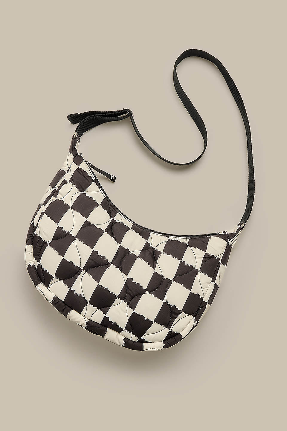 Bryony - Crossbody Bag in Black & Ecru Blurred Checkerboard