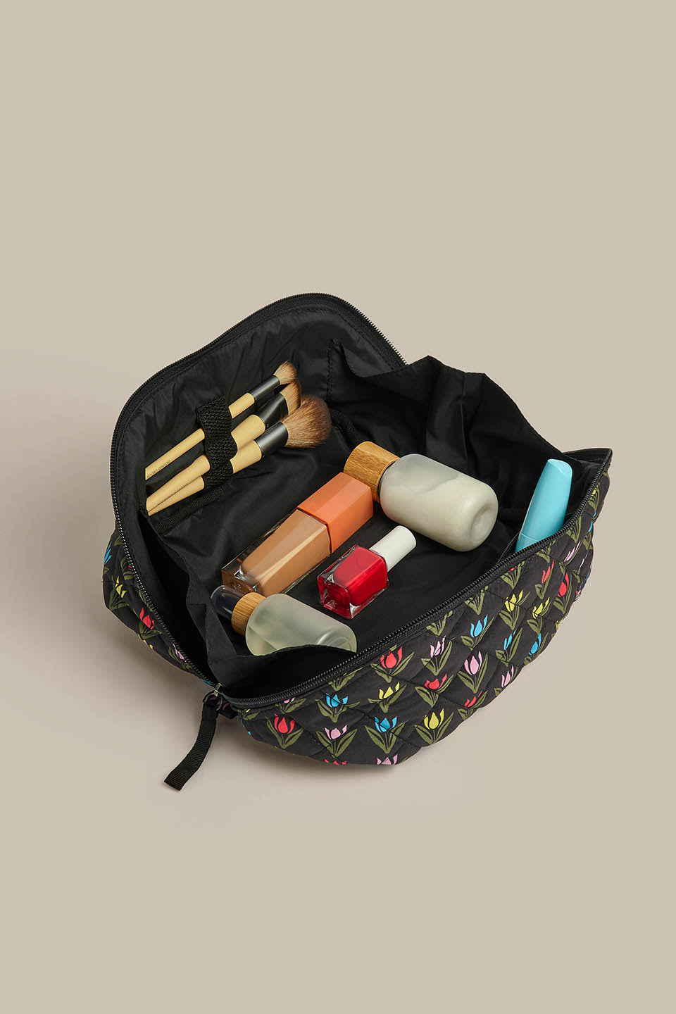 Makari - Expandable Washbag in Black Tulip Print
