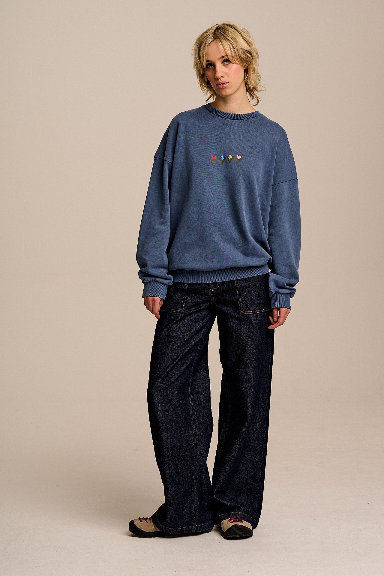 Sutton - Cotton Jersey Oversized Sweatshirt in Washed Navy Tulip Print