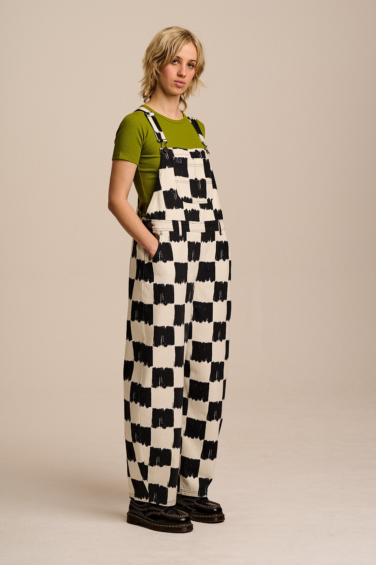 Toluca - Cotton Barrel Leg Dungarees in Black & Ecru Blurred Checkerboard