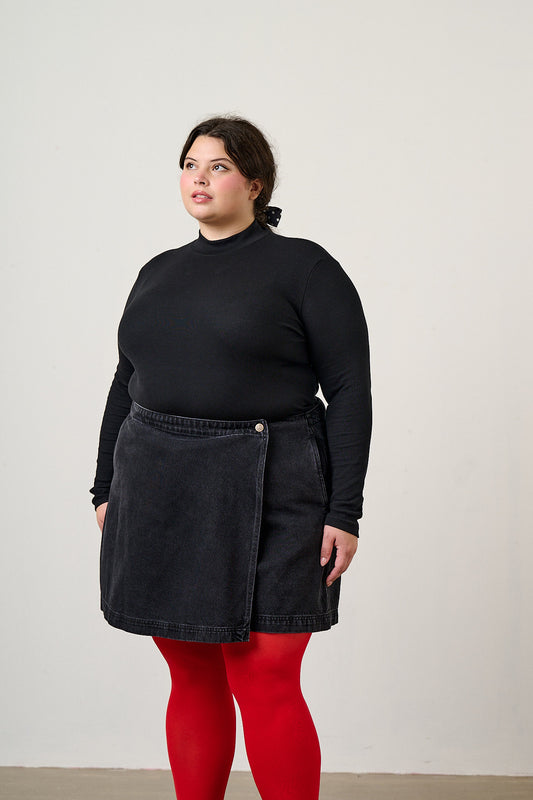 Veeda - Denim Skort in Black Wash Denim