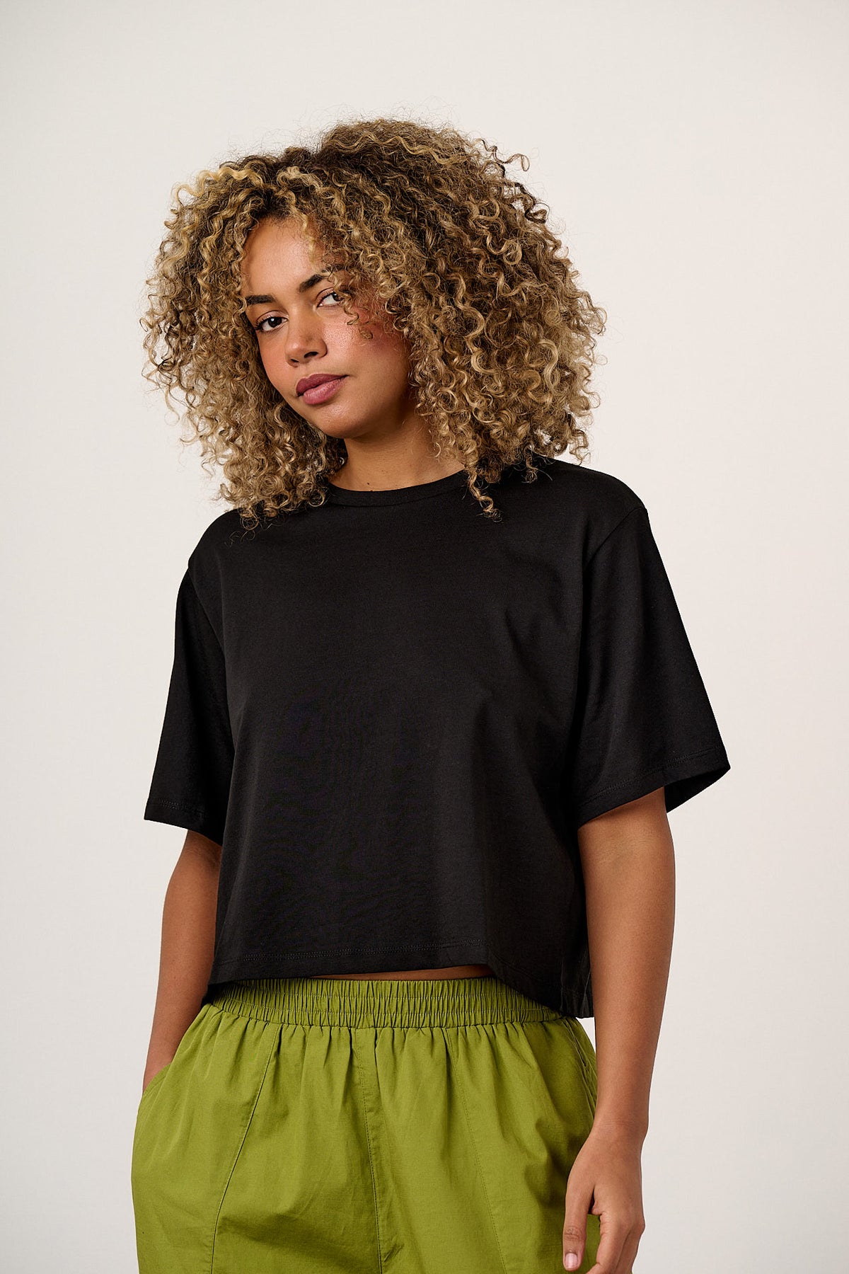 Zayla - Cotton Cropped Boxy T-Shirt in Black