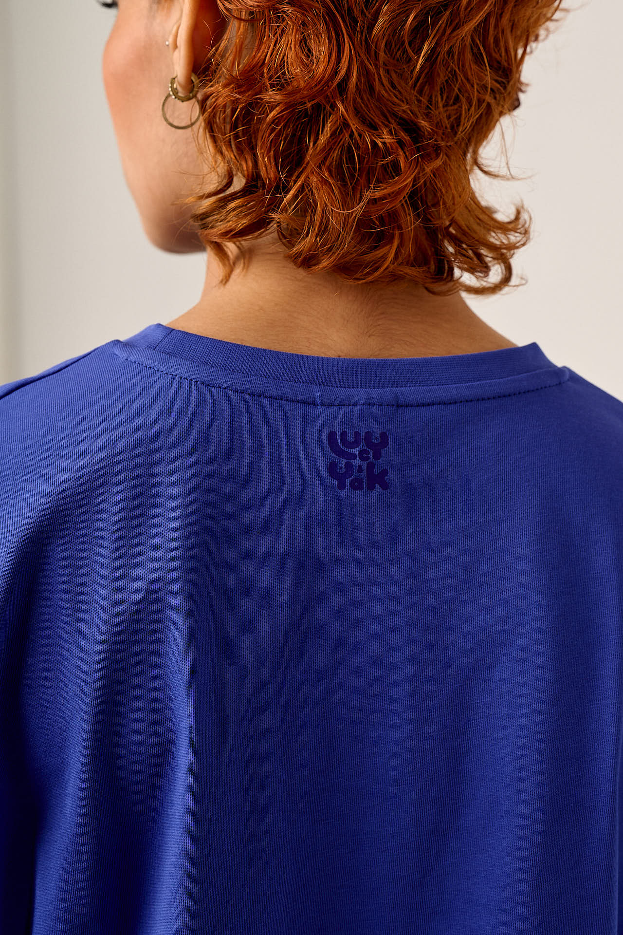 Zayla - Cropped Boxy T-Shirt in Dazzling Blue