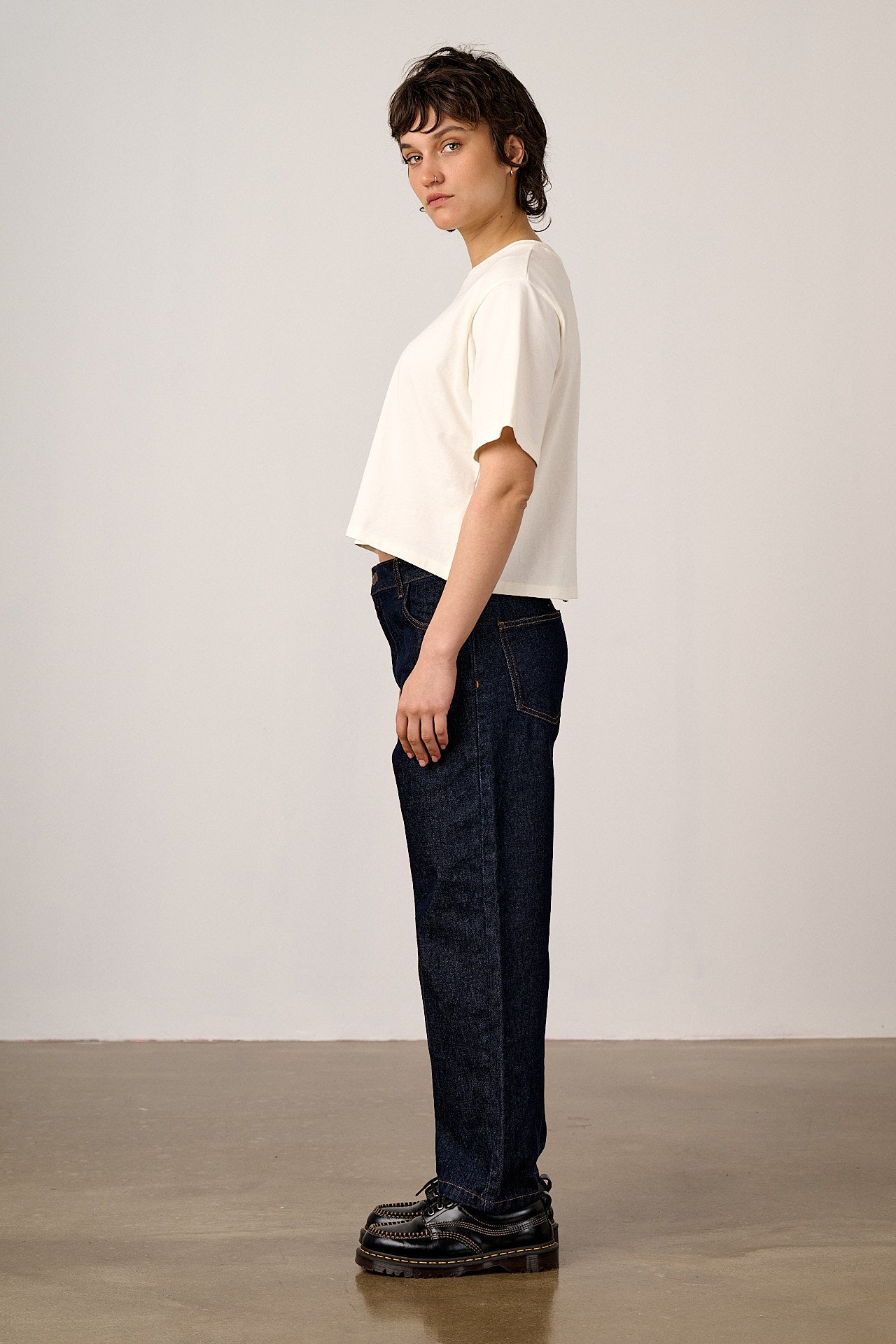 Zayla - Cropped Boxy T-Shirt in Ecru