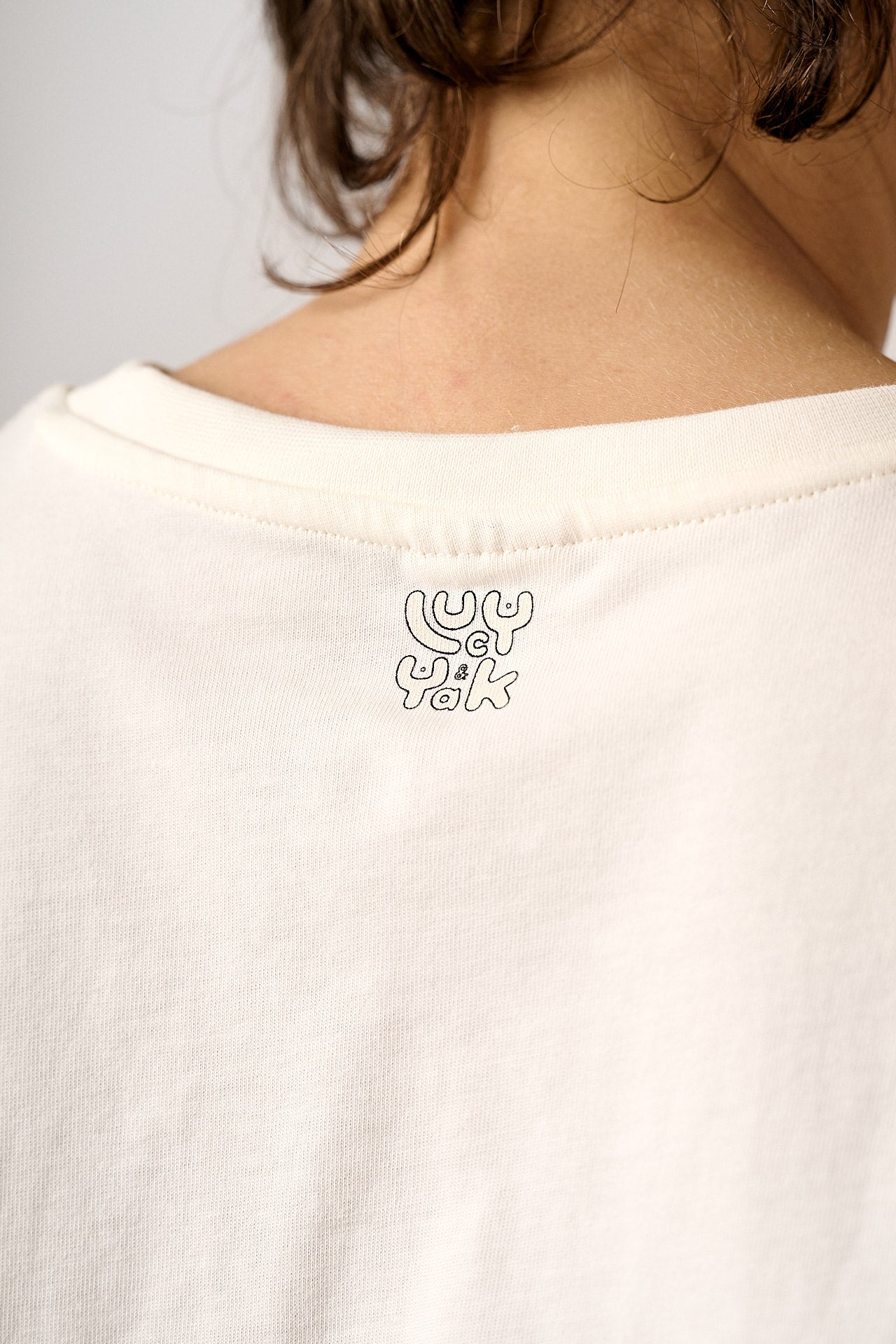 Zayla - Cropped Boxy T-Shirt in Ecru