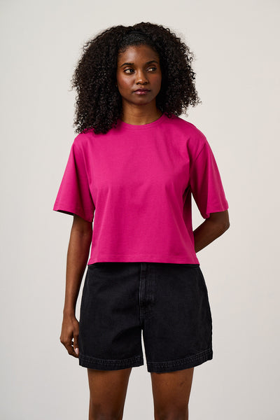Zayla - Cropped Boxy T-Shirt Cotton in Festive Fuchsia – Lucy & Yak