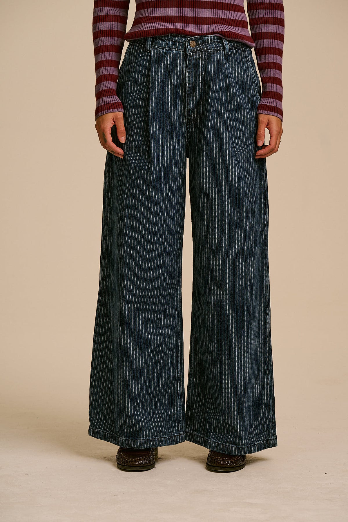 Cole -  Wide Leg Cotton Jeans in Pinstripe