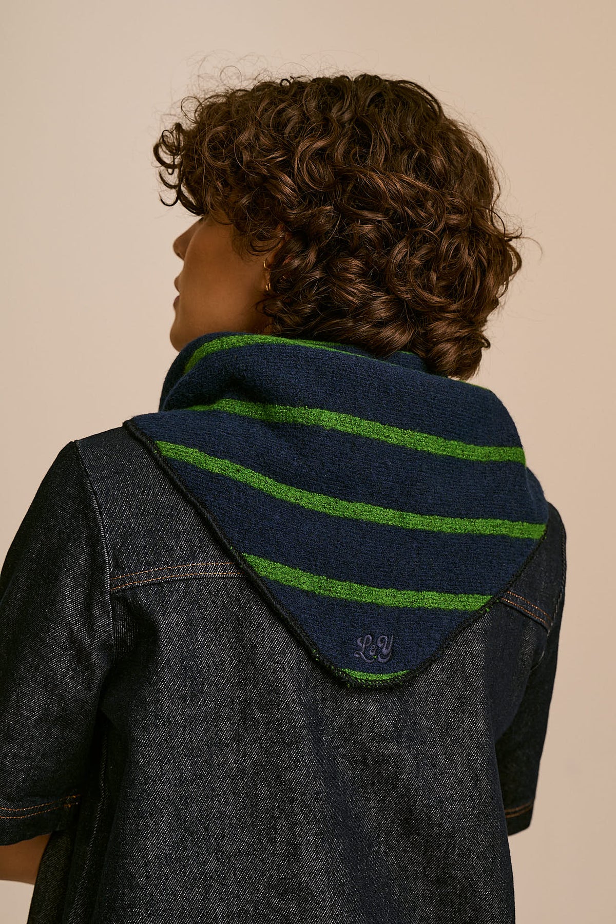 Loki - Neck Scarf in Blue & Green Stripe