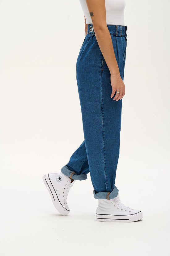 Addison Tapered Jeans: ORGANIC DENIM - Mid Wash Blue#N# – Lucy & Yak