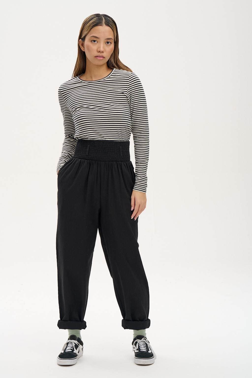 Alexa Trousers: ORGANIC COTTON - Midnight Black (Old Fit) – Lucy & Yak